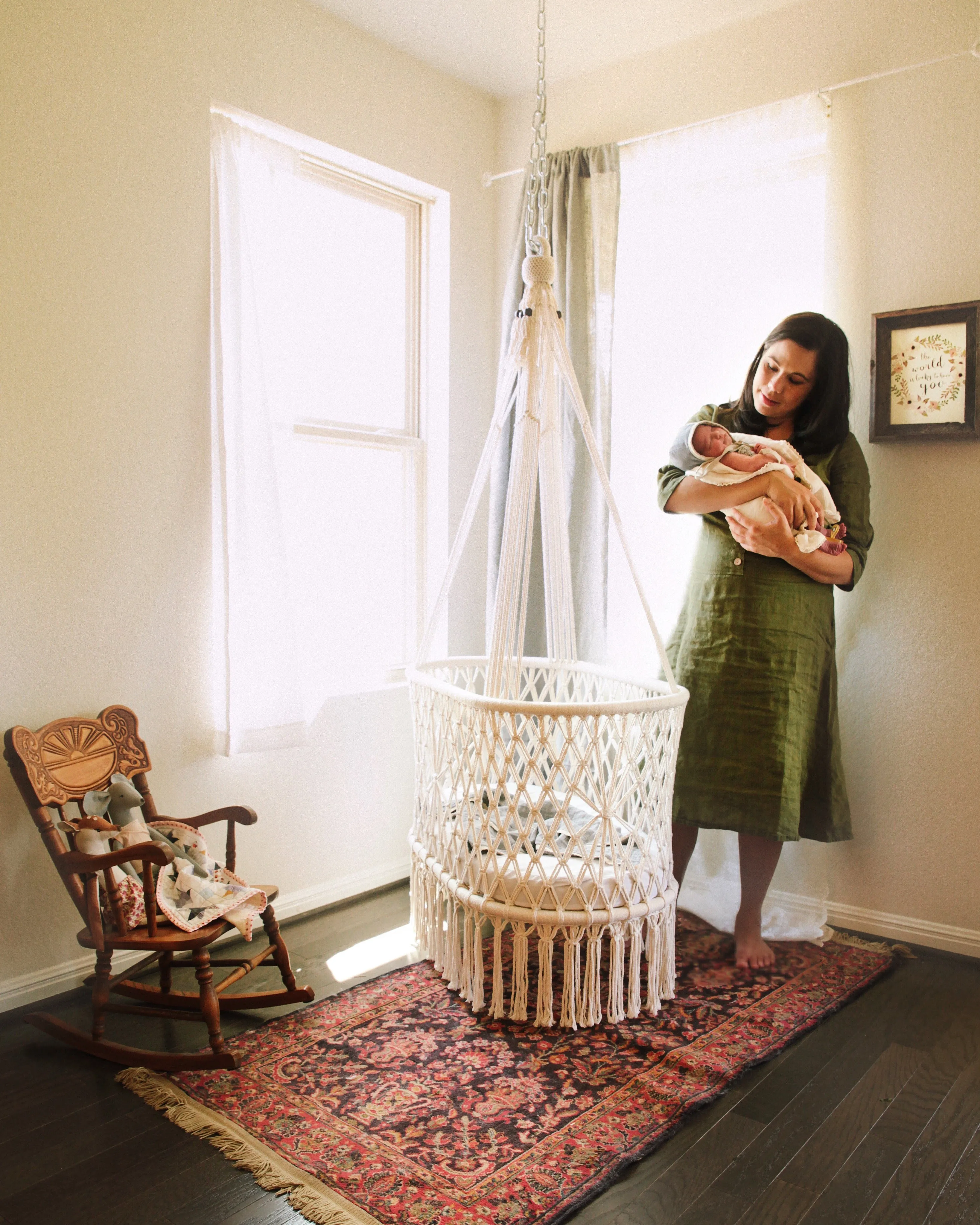 Bassinet in Macrame (Hanging Moises) - Wicker base - Handmade in Nicaragua