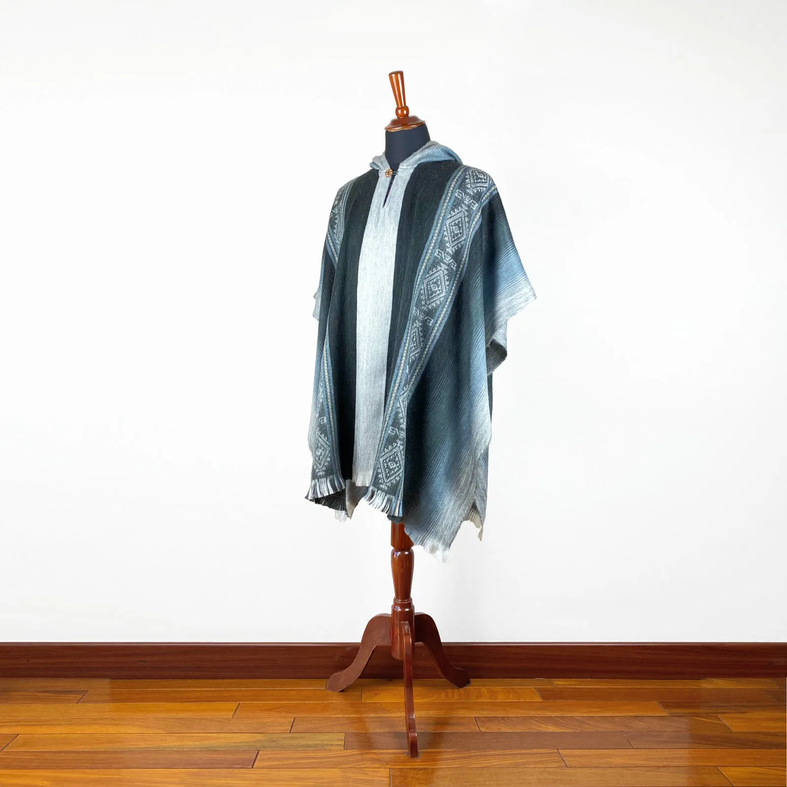 Simiatug - Lightweight Baby Alpaca Hooded Poncho - Cloudy Blue - Unisex